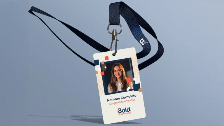 Mockup de credenciales corporativas diseñadas para Bold Economics como parte de un proyecto de branding e identidad visual.